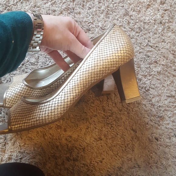 Talbots Peep toe pumps - Picture 4 of 5